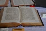 2013-01-07-vystava-bible-vcera-dnes-a-zitra-zborov-0157