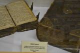 2012-09-17-vystava-bible-vcera-dnes-a-zitra-plzen-0031