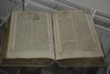 2013-04-15-vystava-bible-vcera-dnes-a-zitra-trstena-20001-0413