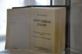 2013-04-15-vystava-bible-vcera-dnes-a-zitra-trstena-20001-0427