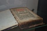 2014-09-03-zari-mesic-bible-v-praze-2008