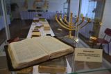 2014-11-17-mesic-bible-karlovy-vary-1036