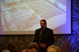 2014-11-17-mesic-bible-karlovy-vary-1108