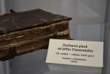 2011-12-12-vystava-bible-vcera-dnes-a-zitra-vrbno-0094